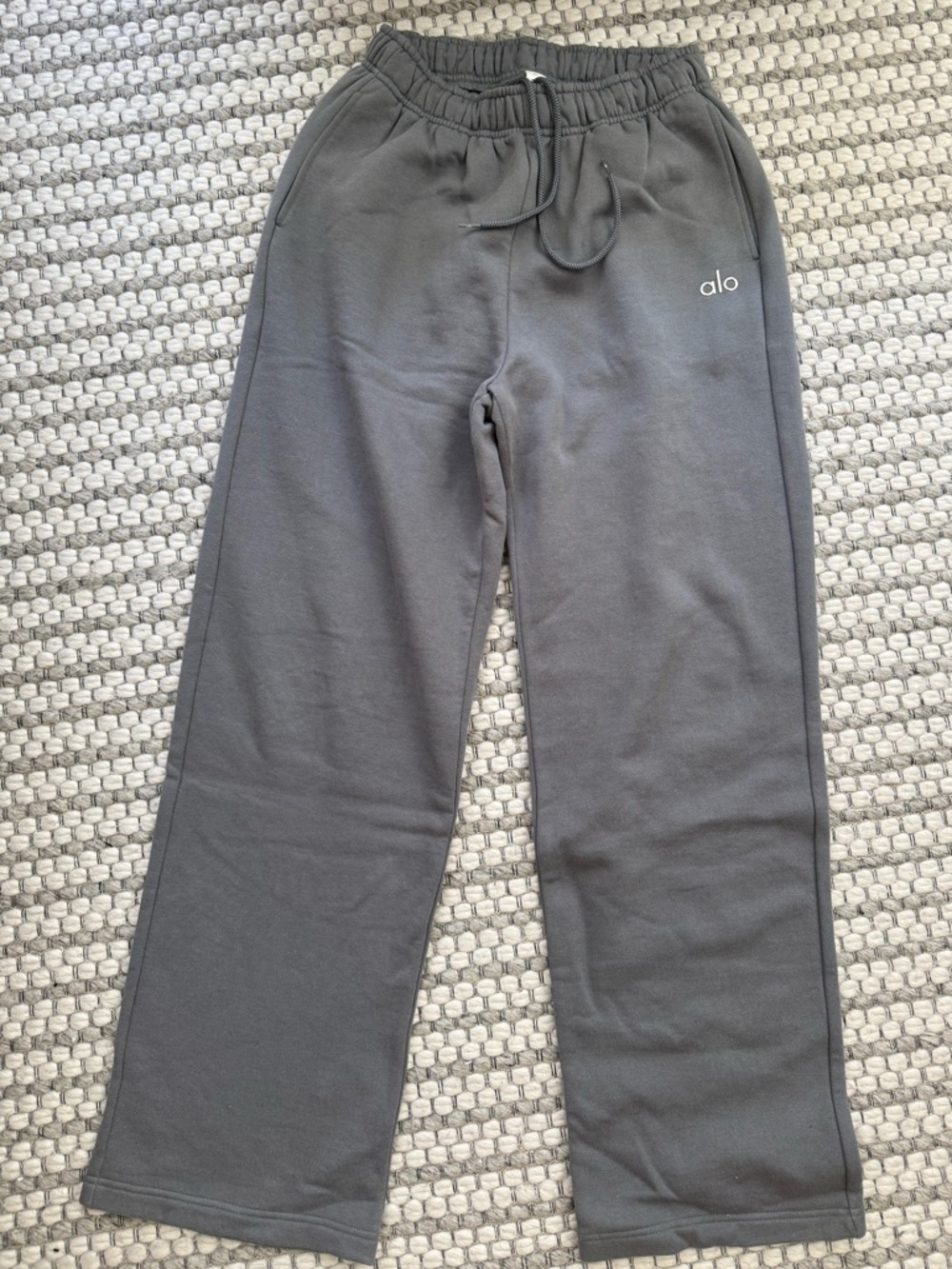 ALO Yoga Gray Drawstring Wide-Leg Sweatpants